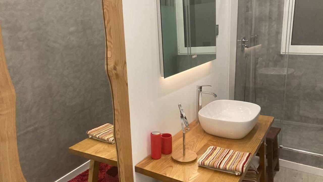 Cristalia,Roof Terrace In City Center, Garage, Netflix 75Inch Tv フンシャル エクステリア 写真